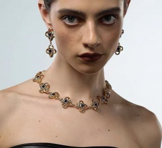 Baroque Knot Necklace Baroque Knot Necklace